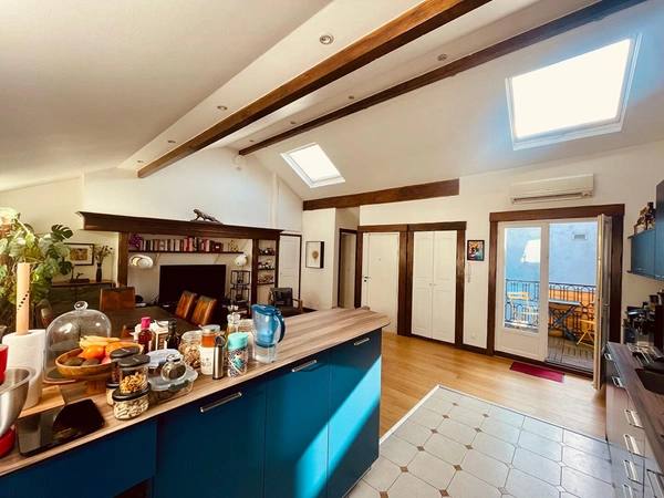 Appartement 3 pièces dernier étage